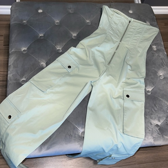 Jumpsuit - Picture 5 of 5